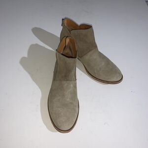 Kork-Ease Boots Womens Size 9 Beige Suede Ankle Booties Back Zip K53517